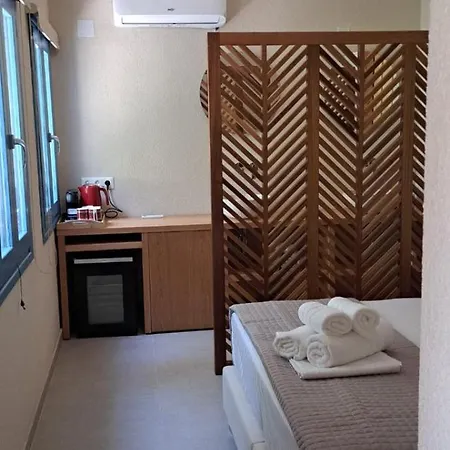 Limnonari Garden Guest house Skopelos Town